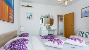 Economy Double Room, Sea View (1) | Individually decorated, individually furnished, desk, blackout curtains