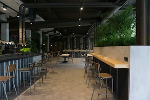 Snack bar