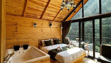 Tree House | Premium bedding, Select Comfort beds, free minibar, laptop workspace