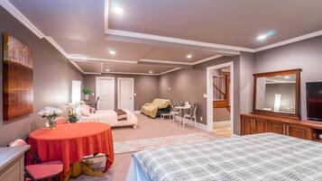 Phòng dành cho gia đình | 1 phòng ngủ, bộ đồ giường cao cấp, bàn