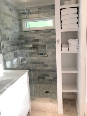 Towels, soap, toilet paper - Welcome to Magnolia’s!!! (Elbow Cay)