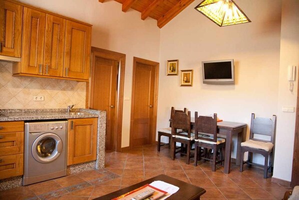 Interior - Valdecarzana Apartments. Braña La Viciella Senda del Oso, 3 km from San Martin. (Teverga)