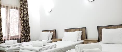 Standard Triple Room | In-room safe, soundproofing, free WiFi