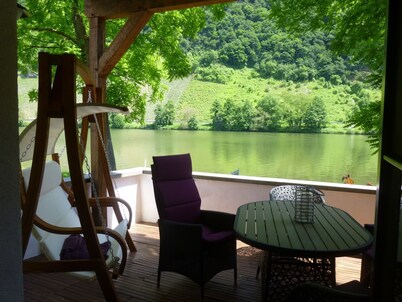 Moselle-dream holiday apartment which no wish unfulfilled. 5 *