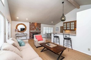 Smart TV, fireplace, offices