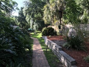 Property grounds - Convene With Nature With First Class Amenities! Create Memories! - Free Bike Use (Gainesville)