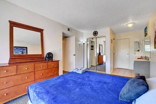 CRAZY VEGAS PARTY HOUSEは21プール+スパ+ 420の睡眠をとります