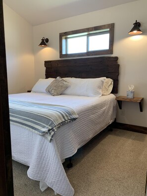 2 soverom, strykejern/-brett, wi-fi (inkludert) og sengetøy