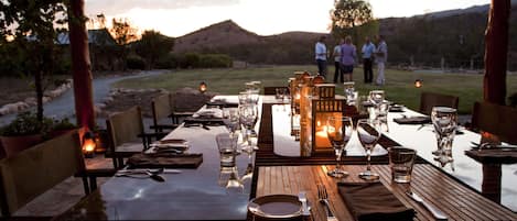 Outdoor dining