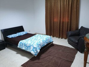 Apartment, 3 Bedrooms | Blackout curtains, iron/ironing board, bed sheets - Amazing 3 bedroom flat 2min to the beach (Sousse)