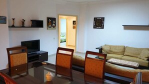 Departamento, 3 habitaciones | Servicio a la habitación