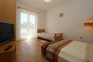 1 bedroom, free WiFi, bed sheets - Apartment Mihalić (10070-A1) (Silo - island Krk)
