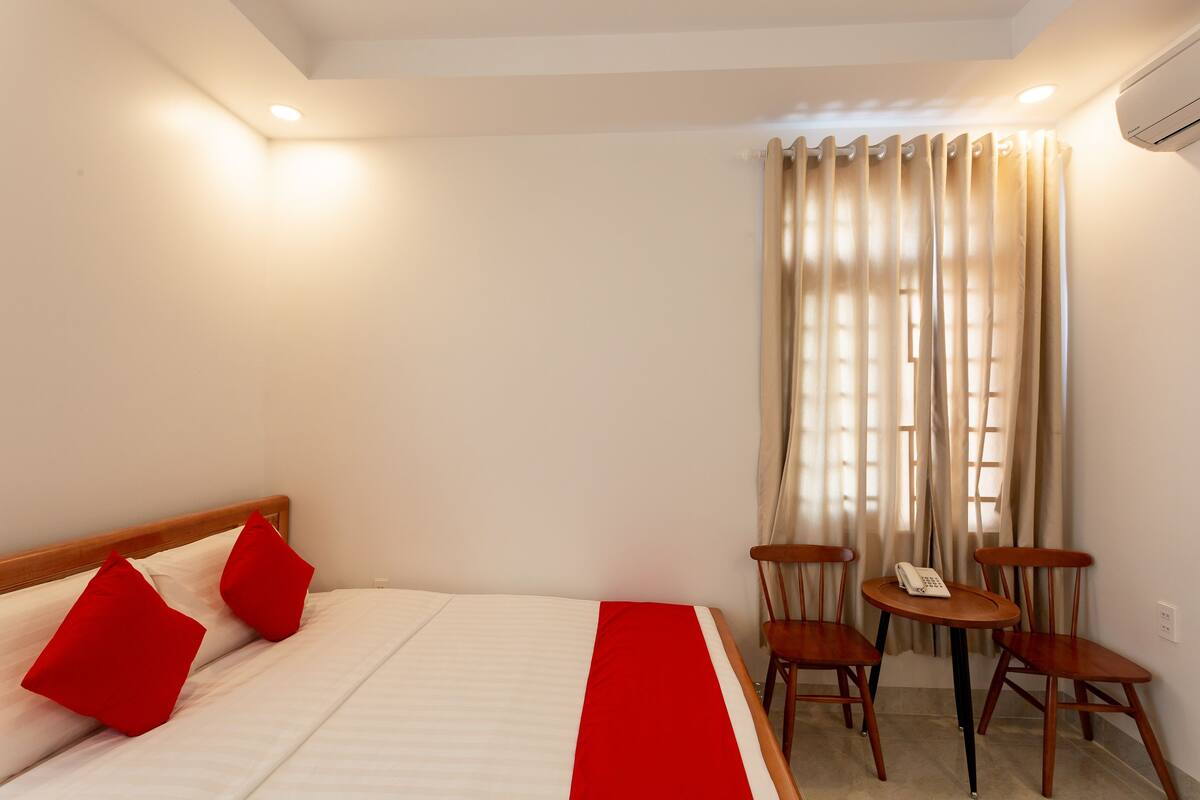 Standard Double Room | Desk, rollaway beds (surcharge), WiFi (free)