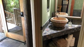 Double Room | Bathroom | Shower, hair dryer, towels, soap