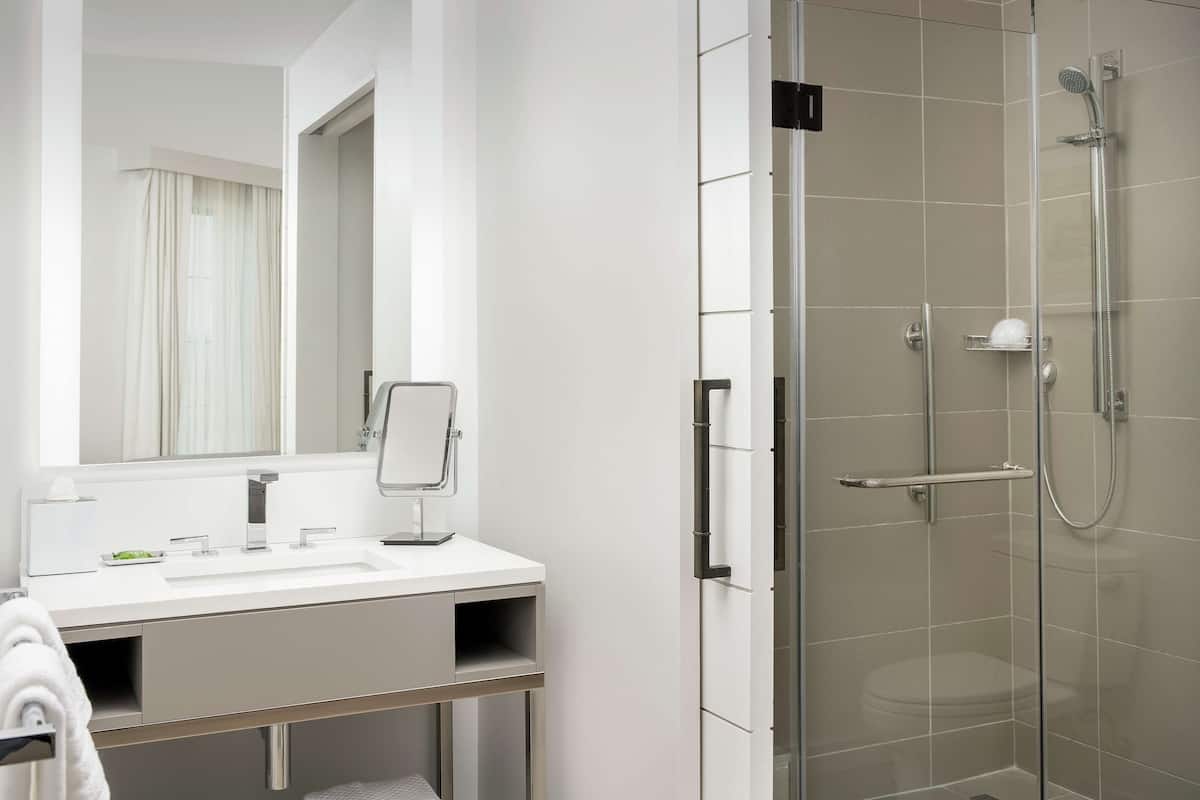 studio, 1 king bed | bathroom shower