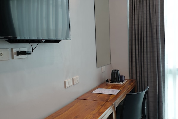 Duş, ücretsiz banyo/kozmetik ürünleri, bide, havlu