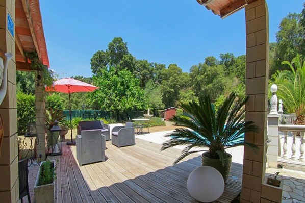 Terrace/patio