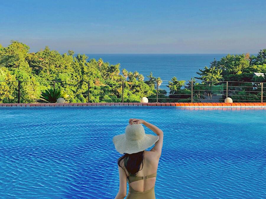 Utendรธrsbasseng, bassengtelt (inkludert) og bassengparasoller