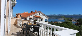 Apartments Mihalić (10070-A3) - Silo - island Krk