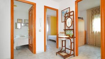 4 bedrooms, free WiFi