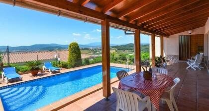 Club Villamar - Beautiful and spacious villa suitable for 7 persons with a fantastic private pool...