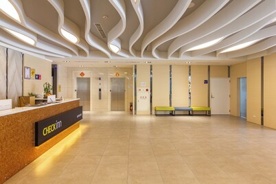 CHECK inn New Taipei LuZhou