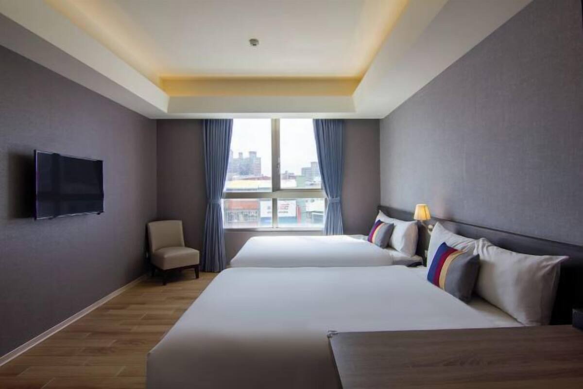 1 chambre, coffres-forts dans les chambres, bureau, Wi-Fi gratuit