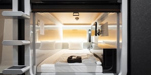 Cofres nos quartos, Wi-Fi de cortesia, roupa de cama