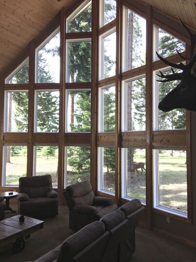 An Unparalled Getaway for Family and Friends!