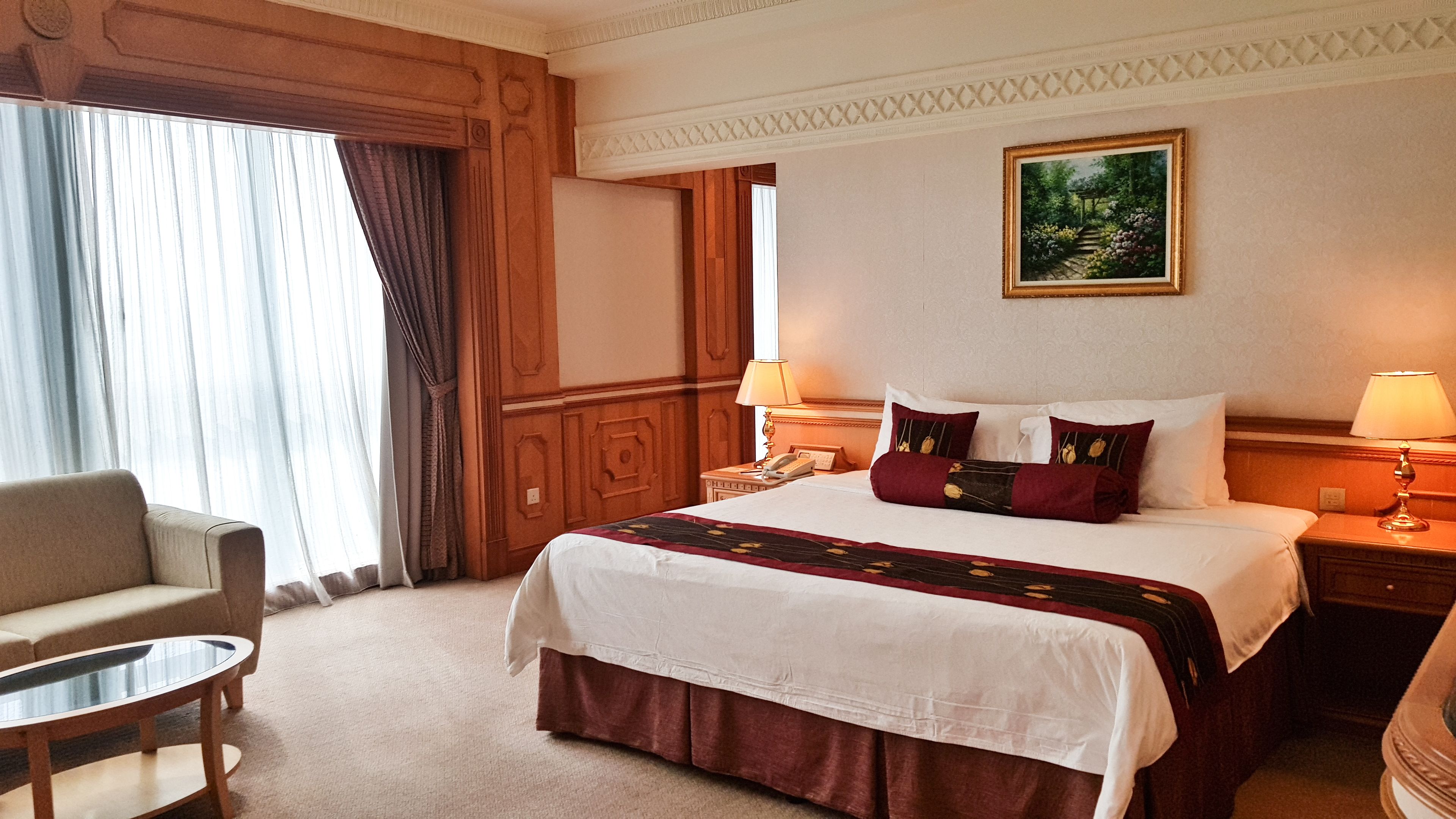 in-room safe, desk, laptop workspace, blackout curtains