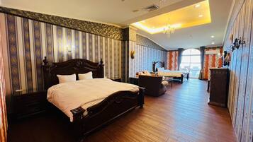 Superior Quadruple Room, 2 Double Beds | Blackout drapes, rollaway beds