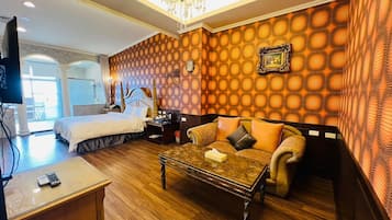 Deluxe Double Room | Blackout drapes, rollaway beds