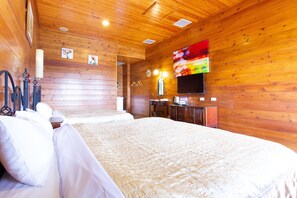 Comfort Quadruple Room, Non Smoking | Bed sheets - Liching Garden Villa (Ren'ai)