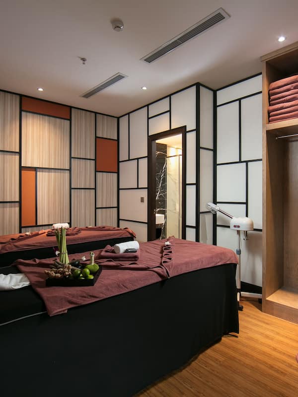 Sale per trattamenti di coppia, sauna, massaggi “deep tissue”