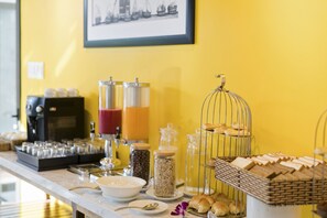 Breakfast buffet - December Hoi An Villa (Da Nang)