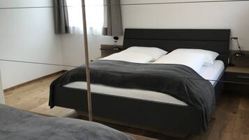 2 chambres, lit parapluie, Wi-Fi gratuit, draps fournis