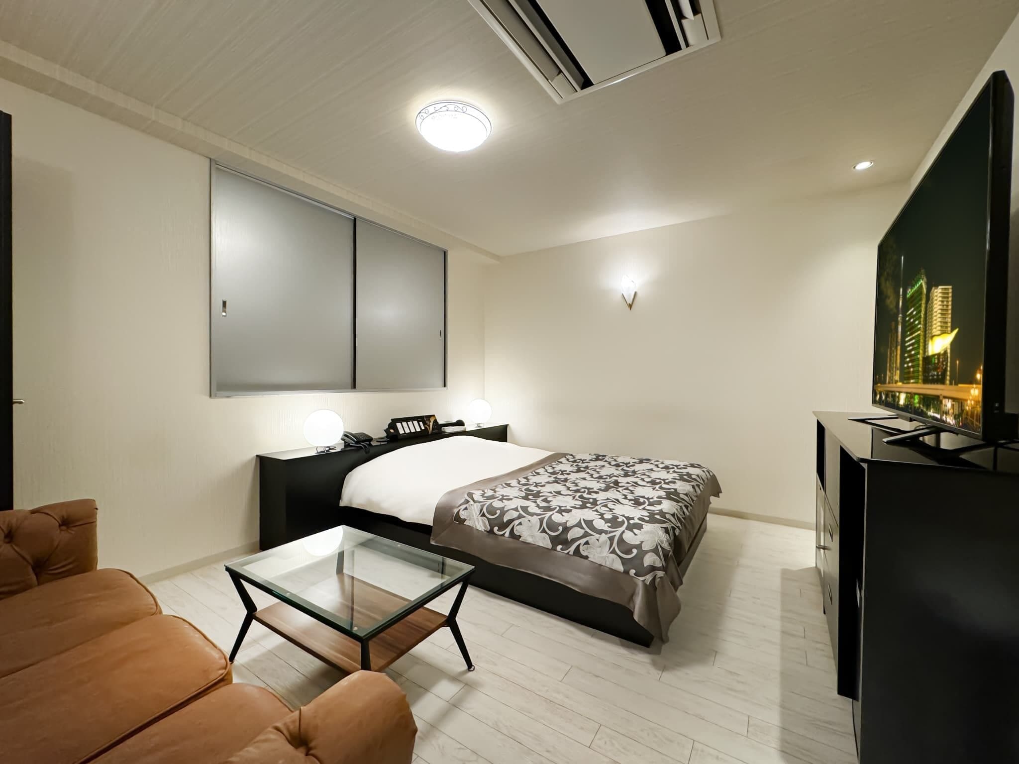 Habitación de lujo, fumadores | Wifi gratis y ropa de cama