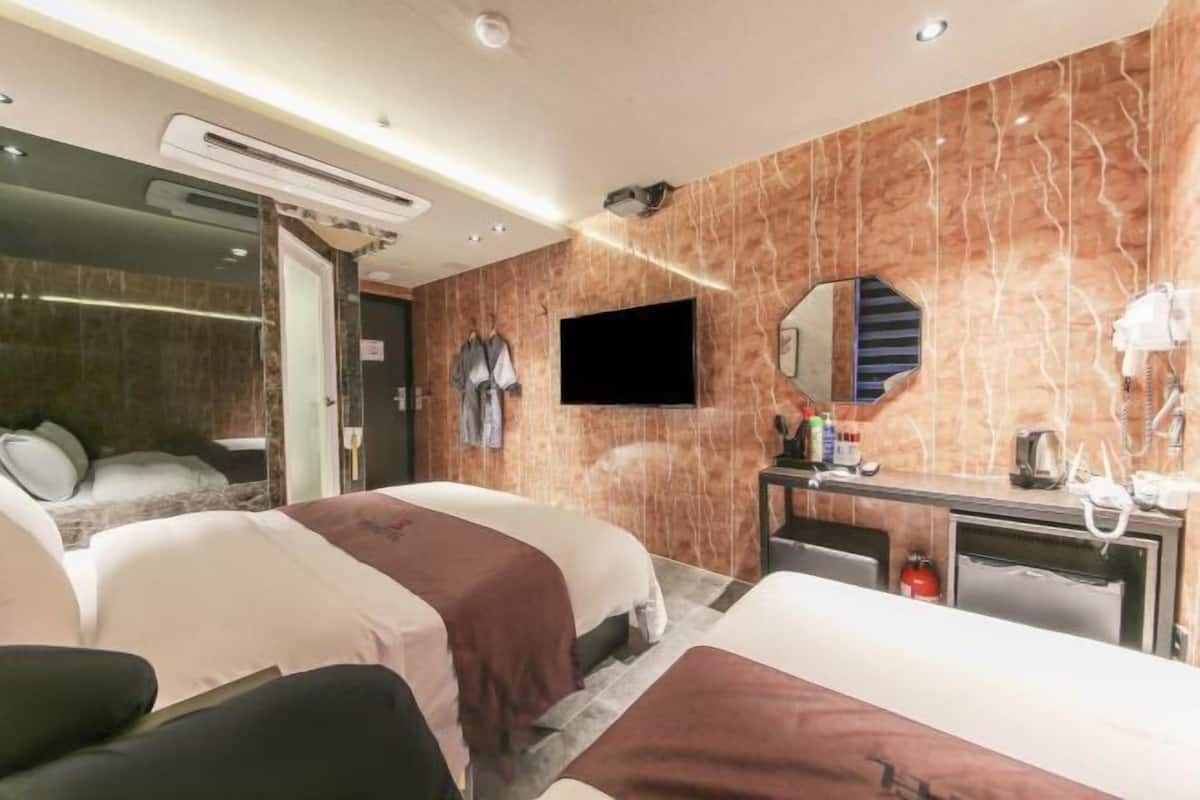 1 chambre, literie de qualité supérieure, couette en duvet d'oie