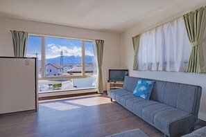 30-inch flat-screen TV with cable channels, TV - Sakura Fuji (Fujikawaguchiko)