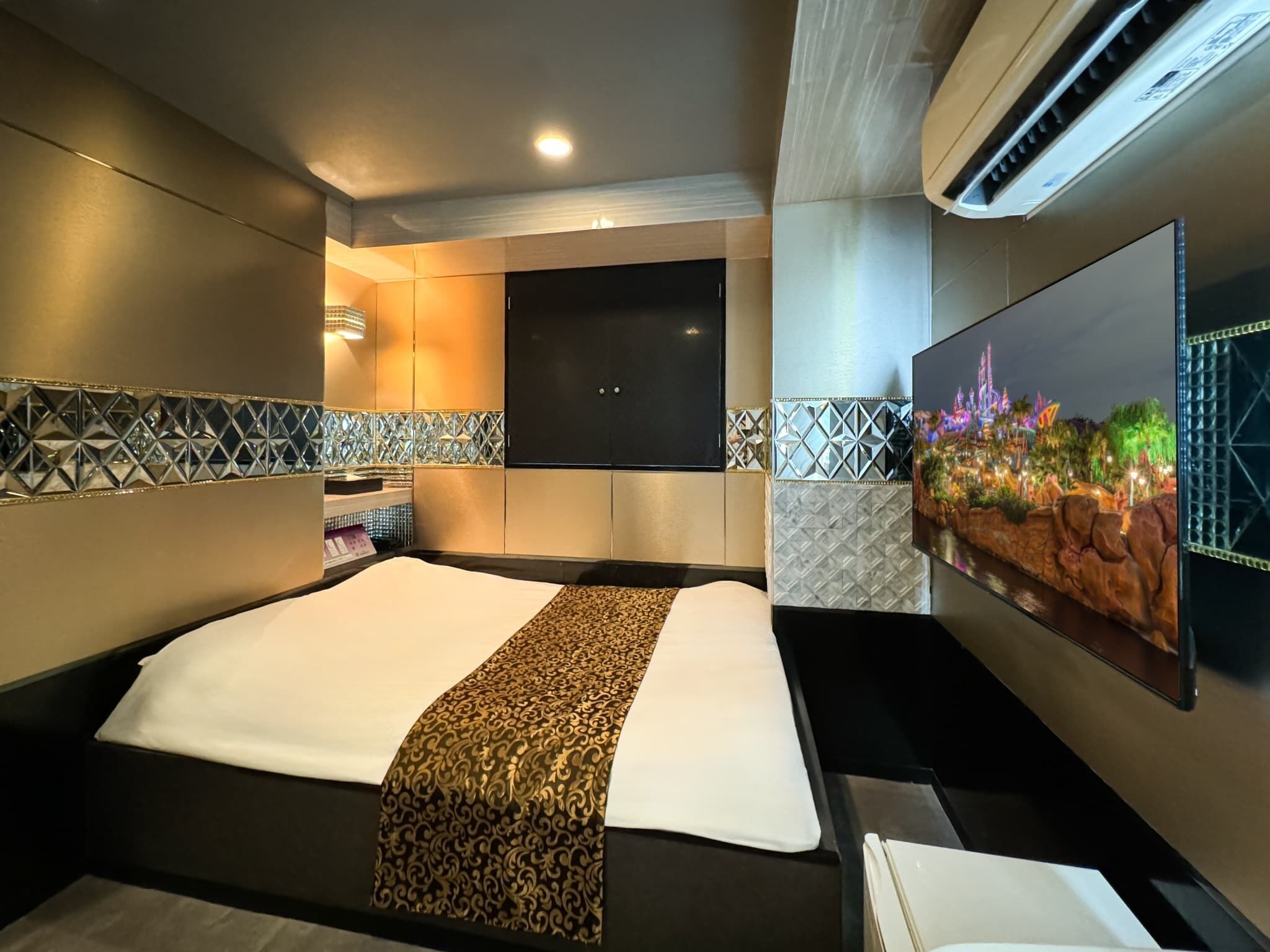 double room, non smoking | soundproofing, free wifi, bed sheets