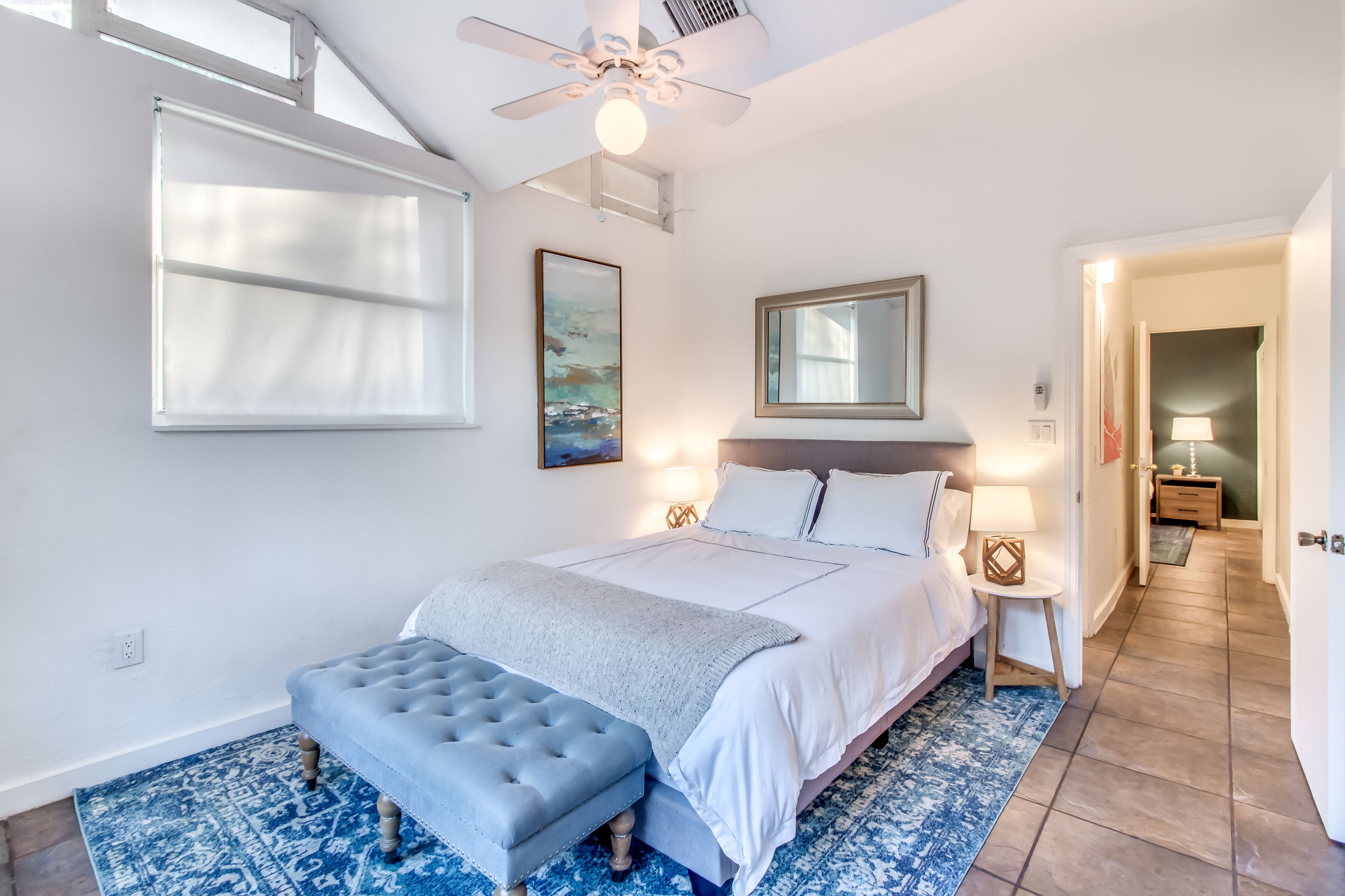 Iron/ironing board, WiFi, bed sheets