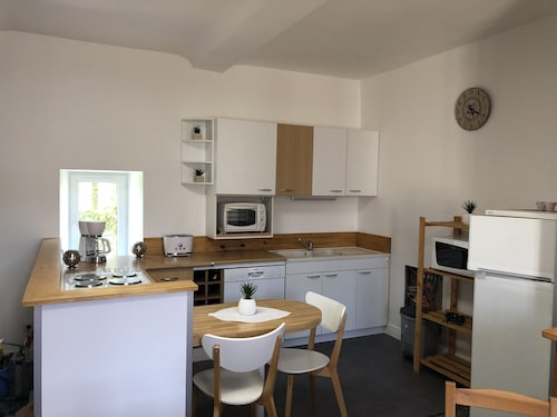 APPART 2 CH À 1,5 kms DES PLAGES DU DÉBARQUEMENT 