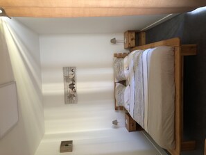 2 chambres, chambres insonorisées, fer et planche à repasser, Wi-Fi