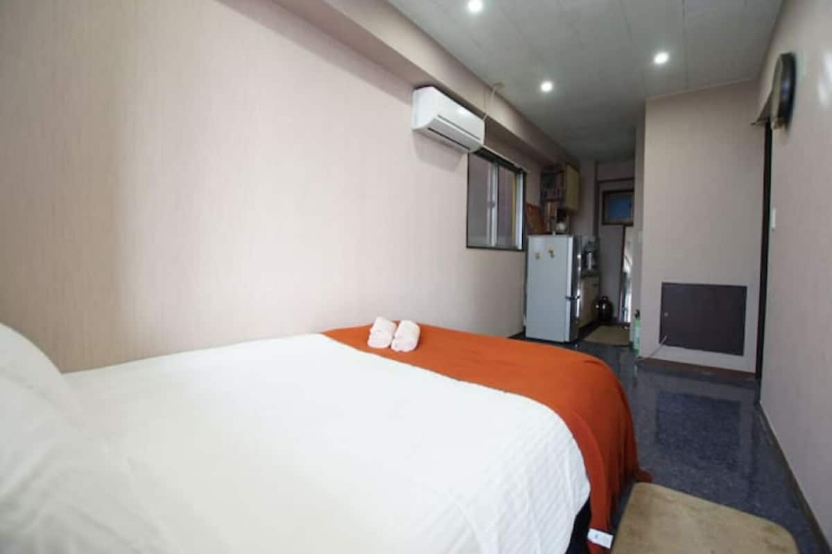 Double or Twin Room | Down comforters, individually decorated, desk, laptop workspace