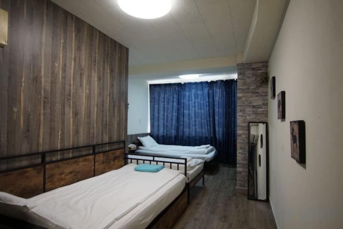 Triple Room