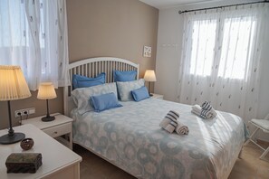 3 bedrooms, iron/ironing board, travel cot, free WiFi