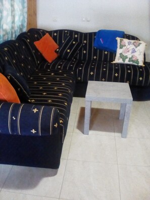 Fernseher, Stereoanlage