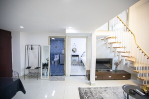 Apartment, 2 Schlafzimmer | Schreibtisch, Verdunkelungsvorhänge, kostenloses WLAN