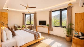 Royal 3-Bedroom Jacuzzi & Steam Villa with Party Lounge | Egyptian cotton sheets, premium bedding, in-room safe