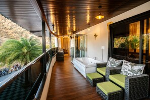 Royal 3-Bedroom Jacuzzi & Steam Villa with Party Lounge | Living area | TV